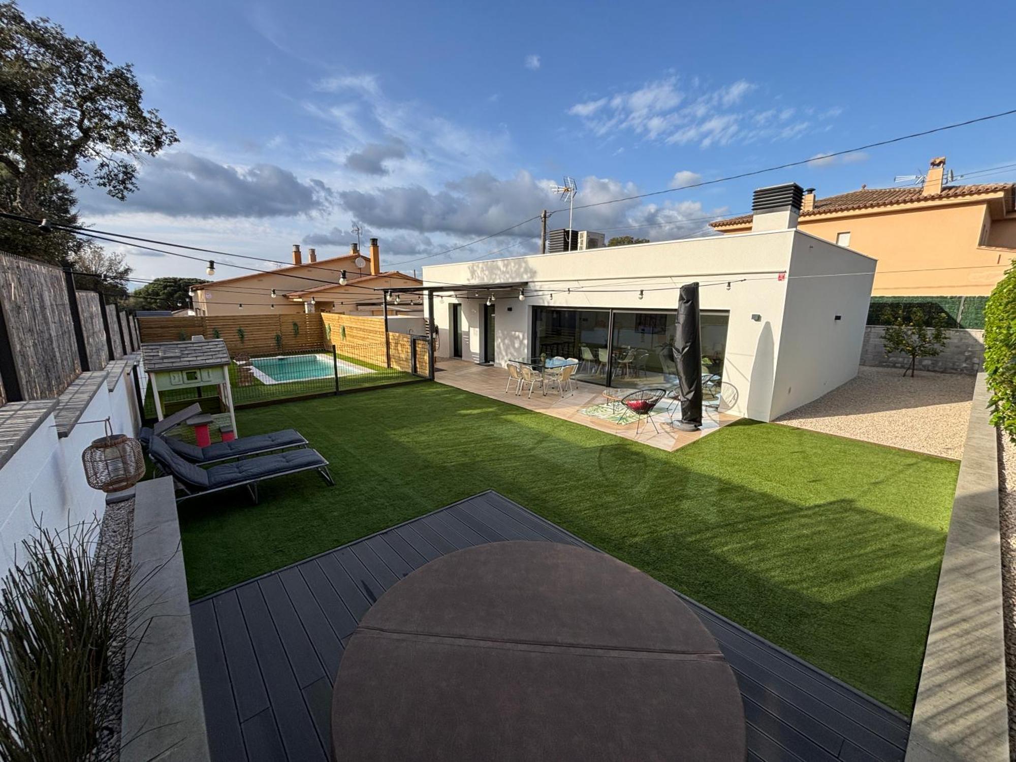 Espectacular Casa En Llagostera - Costa Brava, Con Piscina Exterior photo
